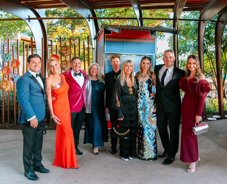 2024 Zoofari Committee pictured